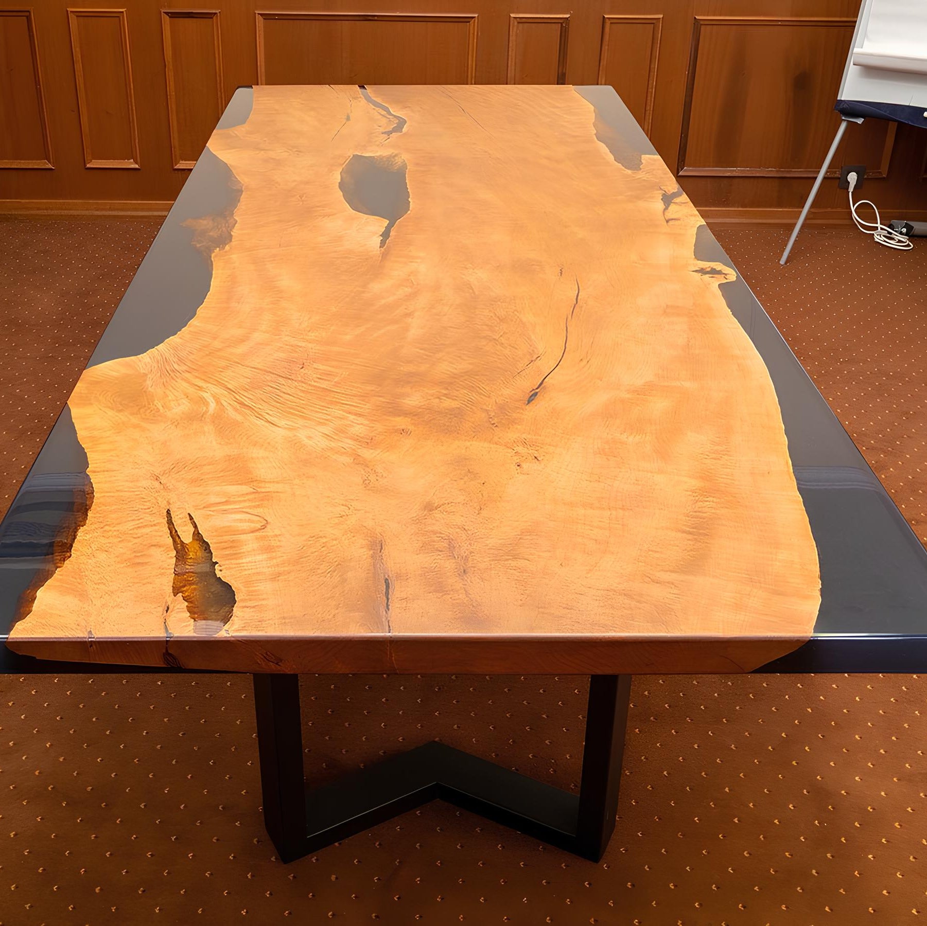 Office table - Ember
